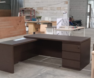 Meja Partisi Kantor