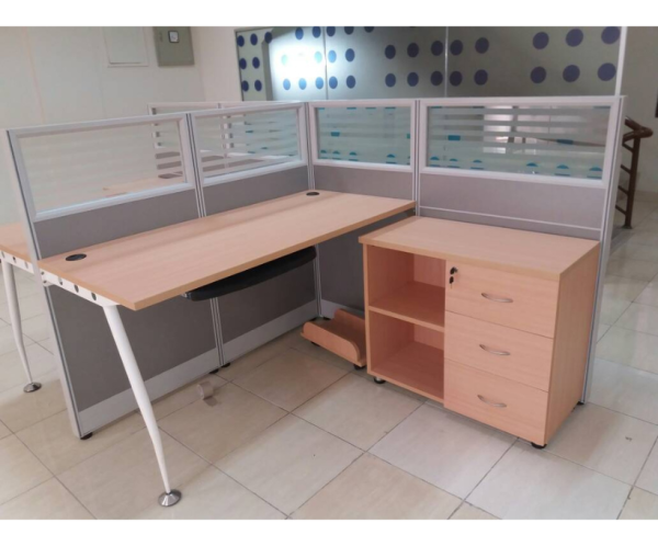 Meja-kerja-hpl Partisi Ruang Kantor Modern untuk Meningkatkan Produktivitas Kerja
